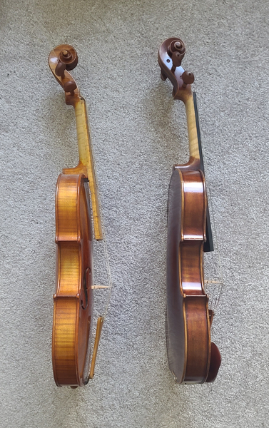 Baroque violin with modern violin