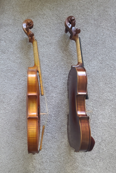 Baroque violin with modern violin